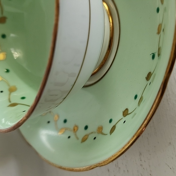 VINTAGE Royal Grafton Fine Bone China Made in England Floral Tea Cup - Picture 6 of 8